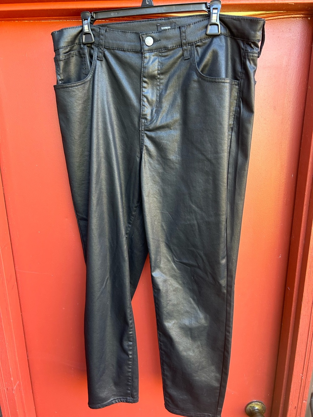 EXPRESS BLACK MODAL BLEND WAX COATED WOMEN’S LIQUID LIKE JEANS SIZE 16